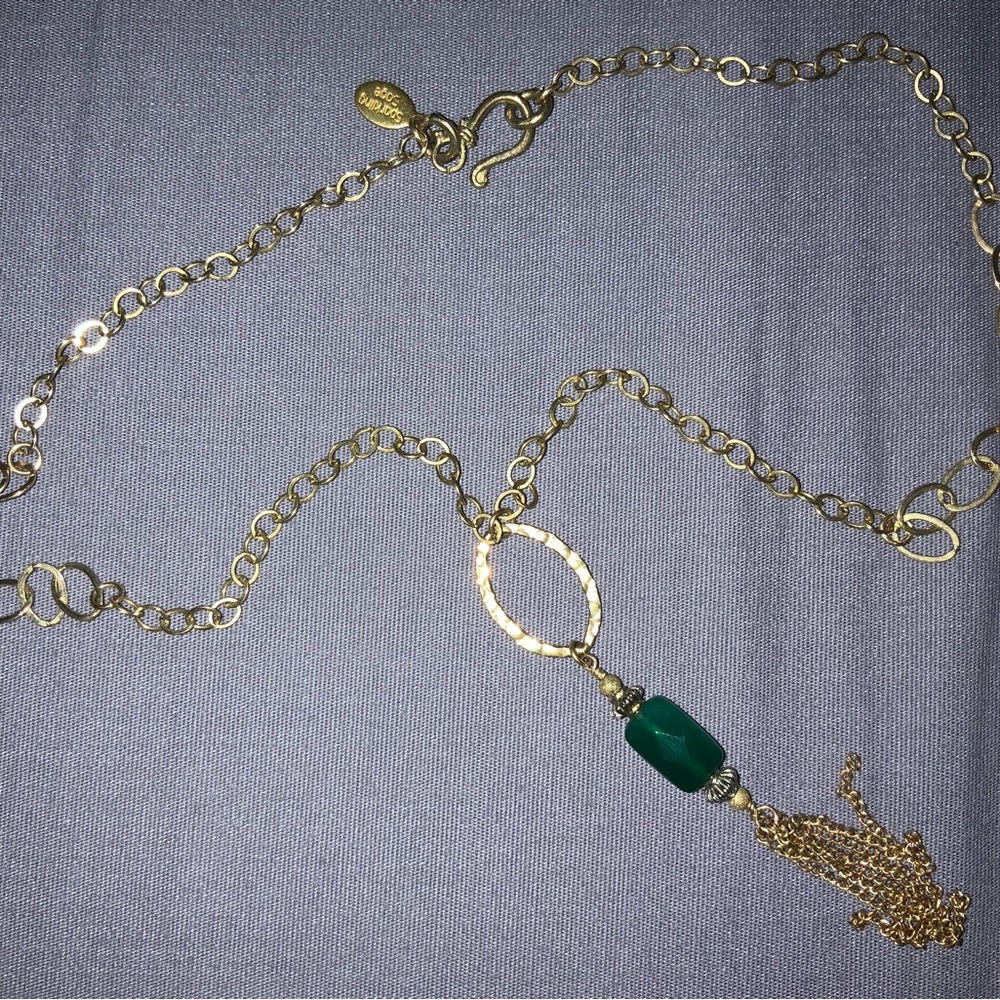 SPARKLING SAGE womans 18in gold tone necklace.